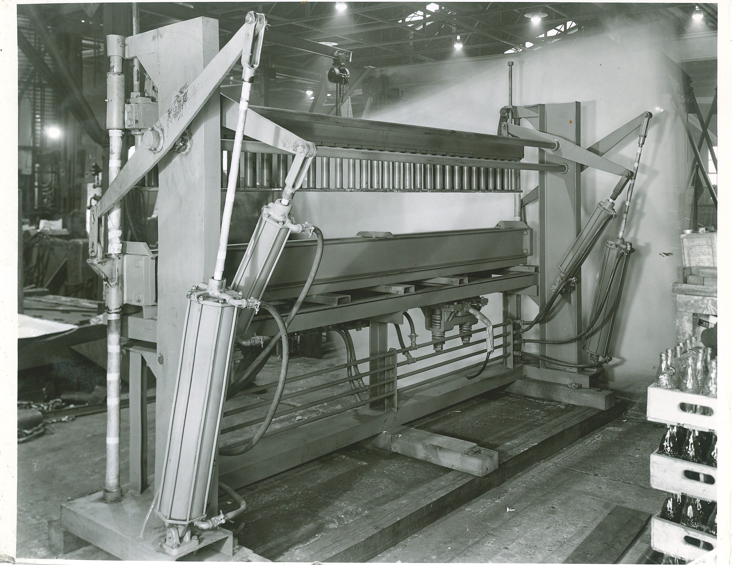 Industrial machinery powered by Sheffer cylinders in a manufacturing facility